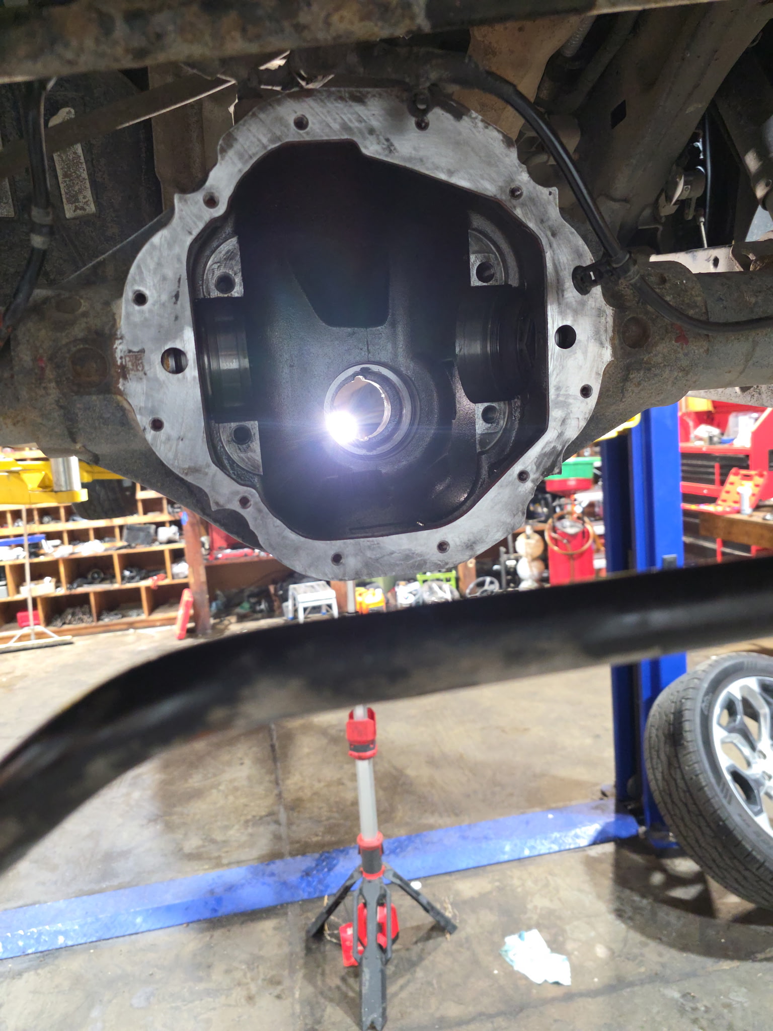 Differential housing service in progress